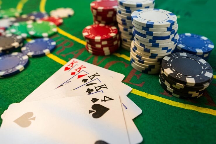 linetogel register mobile app interface showing account login and game categories